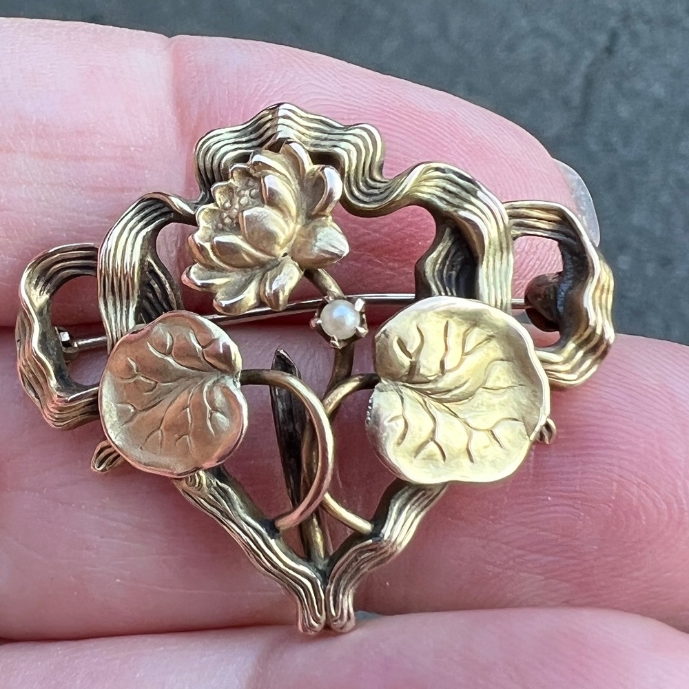 ANTIQUE VICTORIAN 10K GOLD FLORAL WATCH PIN BROOCH PENDANT WITH SEED PEARL